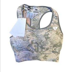 NWT Women’s Best Sports Bra, size small